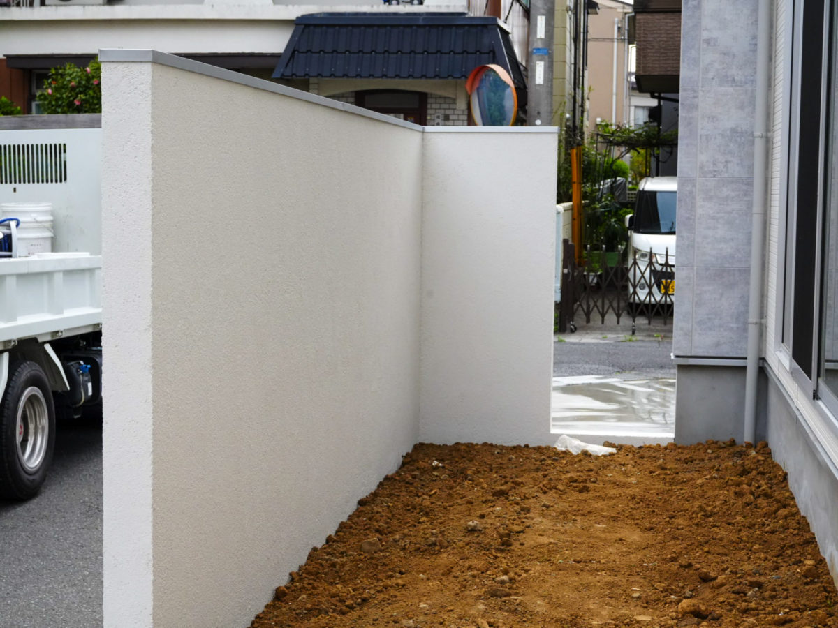 白を活かしたグランドアートウォールデザイン